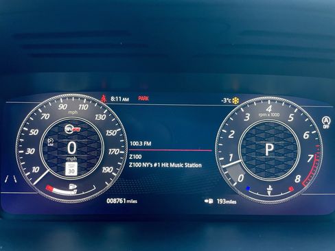 Used 2022 Land Rover Range Rover Sport SVR image 24