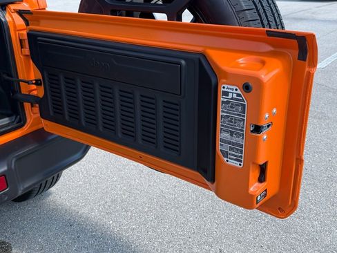New 2025 Jeep Wrangler Unlimited Sahara AWD/4WD image 40