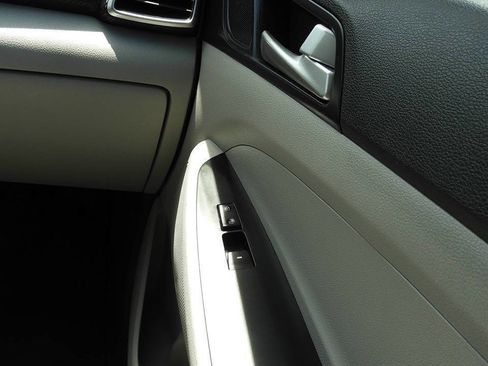 Used 2020 Hyundai Tucson Value FWD image 39