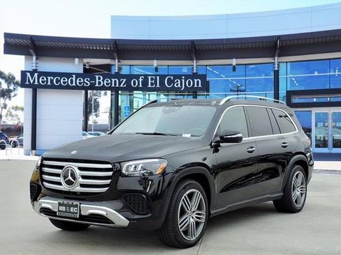 Used 2025 Mercedes-Benz GLS 450 4MATIC image 1