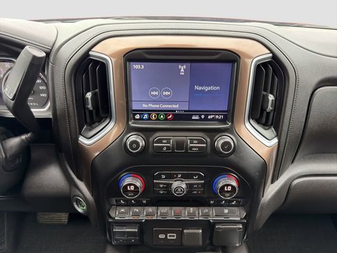 Certified 2019 Chevrolet Silverado 1500 High Country AWD/4WD image 16