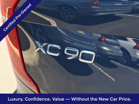 Certified 2024 Volvo XC90 B5 Core w/ Protection Package Premier AWD/4WD image 31