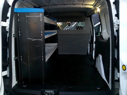 Used 2017 Ford Transit Connect XL image 9