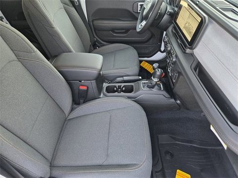 New 2025 Jeep Wrangler Unlimited Sahara image 10
