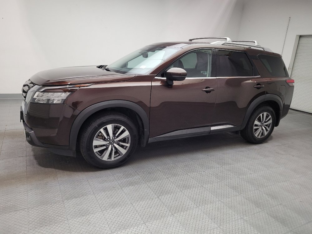 Used 2022 Nissan Pathfinder SL FWD image 2