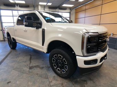 New 2026 Ford F350 Platinum w/ FX4 Off-Road Package