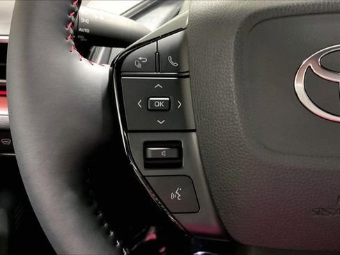 New 2026 Toyota Prius Plug-In Hybrid FWD image 18