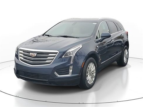 Used 2018 Cadillac XT5 FWD image 2