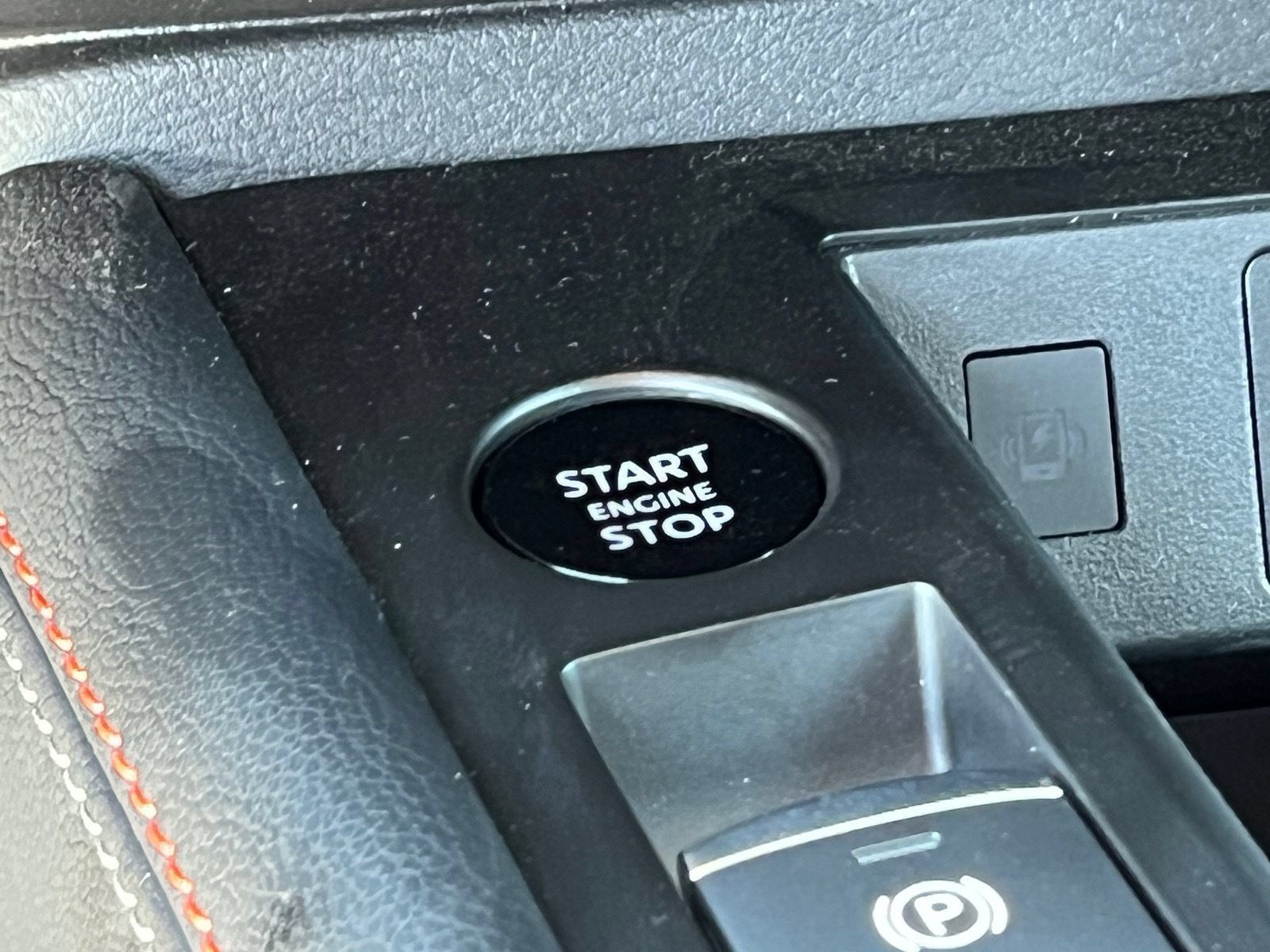 Used 2026 Nissan Kicks SR w/ Cold Weather Package FWD image 22