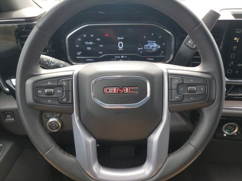 Used 2024 GMC Sierra 1500 SLT image 22