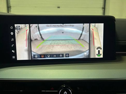 Used 2025 Nissan Murano SL AWD/4WD image 30
