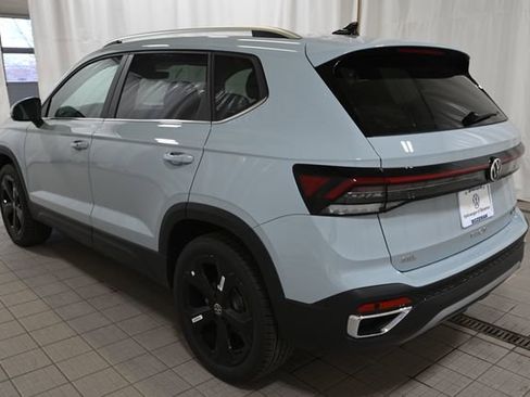 New 2026 Volkswagen Taos SEL AWD/4WD image 11