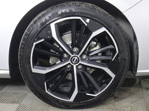 Used 2024 Nissan Altima 2.5 SR image 18