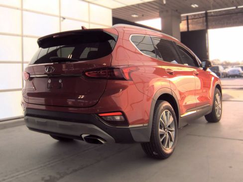 Used 2019 Hyundai Santa Fe SEL FWD image 4