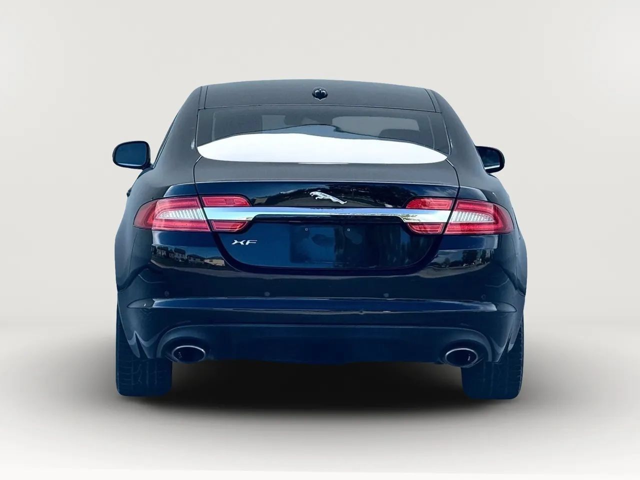 Used 2012 Jaguar XF RWD image 8