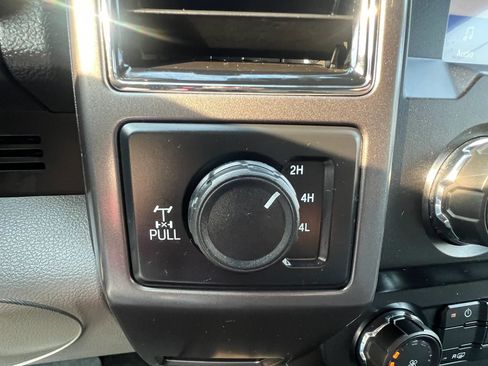 Used 2020 Ford F150 XLT w/ Equipment Group 301A Mid AWD/4WD image 18