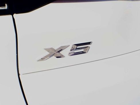 Used 2024 BMW X5 xDrive40i w/ M Sport Package AWD/4WD image 12