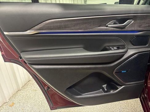 Used 2023 Jeep Grand Cherokee L Overland image 27