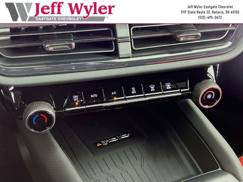 New 2025 Chevrolet Equinox EV RS w/ LPO, All-Weather Mat Package image 11