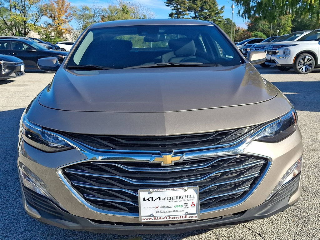 Used 2025 Chevrolet Malibu LT FWD image 8