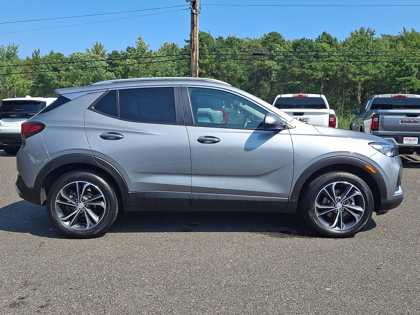 Used 2023 Buick Encore GX Select w/ Safety Package II FWD image 7
