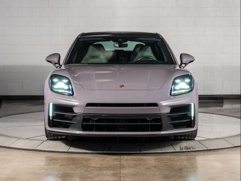 Used 2024 Porsche Panamera RWD image 6