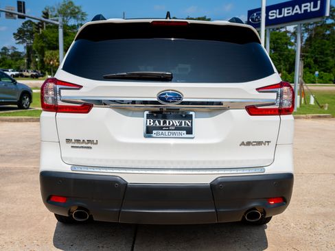 Certified 2024 Subaru Ascent Premium w/ Convenience Package AWD/4WD image 5