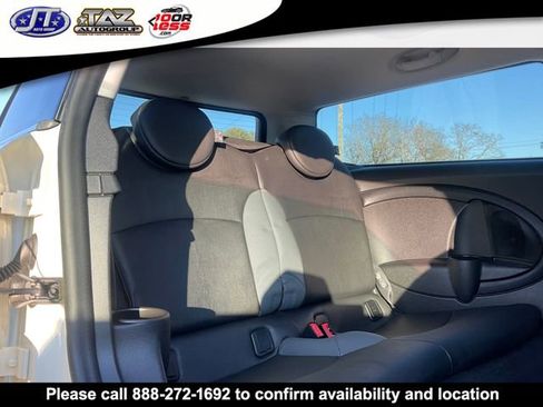 Used 2010 MINI Cooper Clubman Hardtop image 11