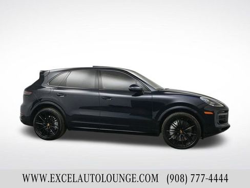 Used 2021 Porsche Cayenne Turbo w/ Premium Package Plus image 7