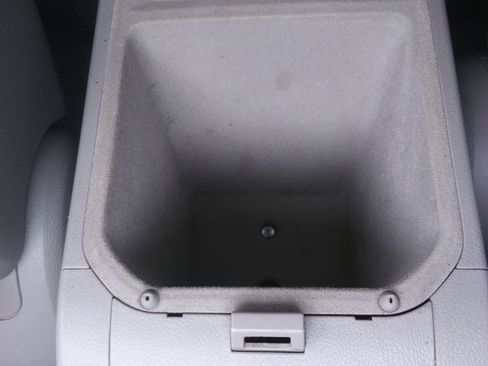 Used 2009 Saturn Vue XE image 14