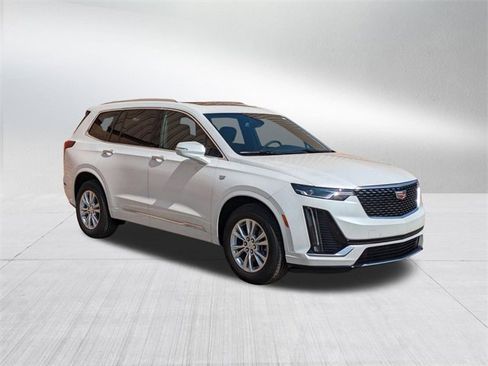 New 2025 Cadillac XT6 Luxury w/ LPO, Floor Liner Package image 3