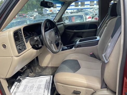 Used 2003 Chevrolet Avalanche 4x4 w/ Suspension Package, Off-Road image 10