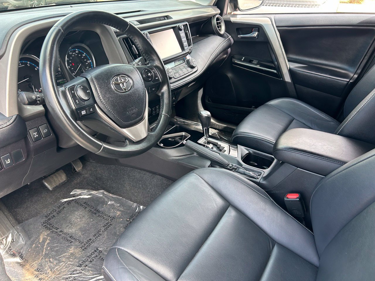 Used 2018 Toyota RAV4 Limited w/ Advanced Technology Package AWD/4WD image 23