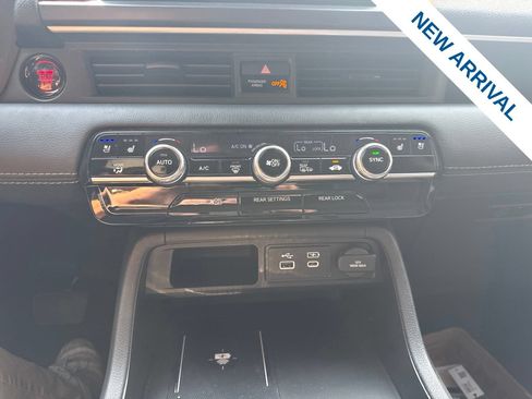 Used 2025 Honda Pilot Elite image 28