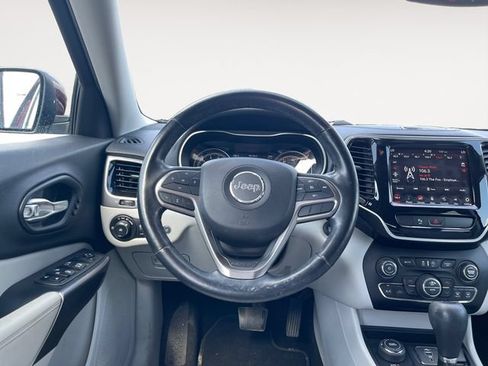 Used 2020 Jeep Cherokee Limited AWD/4WD image 12