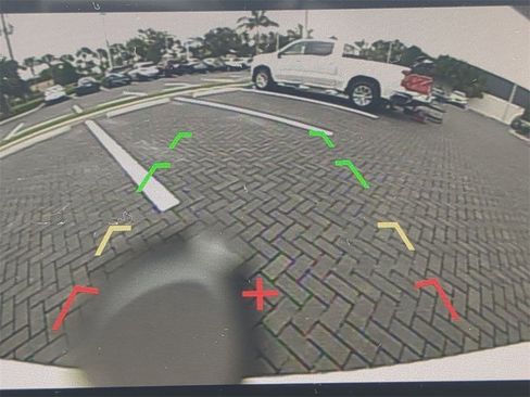 Used 2023 Subaru Outback Premium image 22