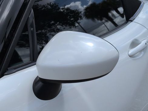 Used 2019 MAZDA MX-5 Miata Grand Touring RWD image 12