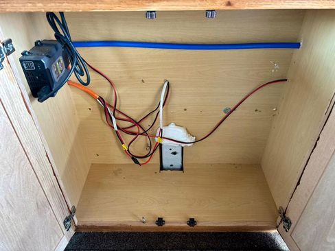 Used 2019 Ford Transit 250 148 Medium Roof image 37