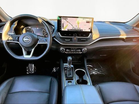Used 2024 Nissan Altima 2.5 SL image 9