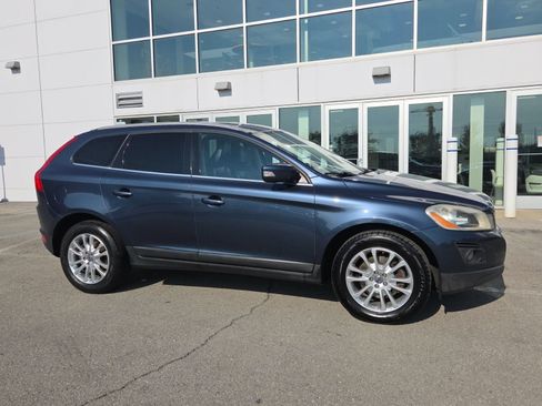 Used 2010 Volvo XC60 T6 AWD/4WD image 2