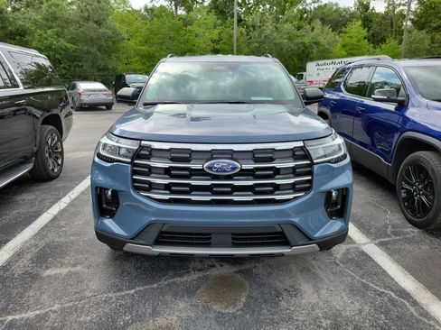Used 2026 Ford Explorer Active w/ Active Comfort Package RWD image 2