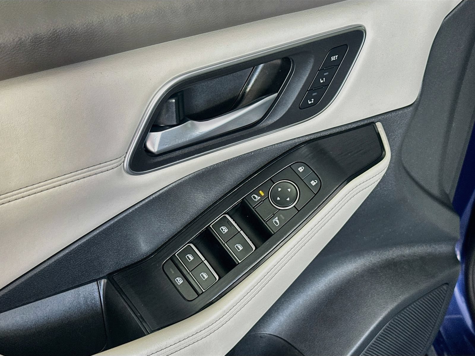 Used 2021 Nissan Rogue SL w/ Premium Package FWD image 18