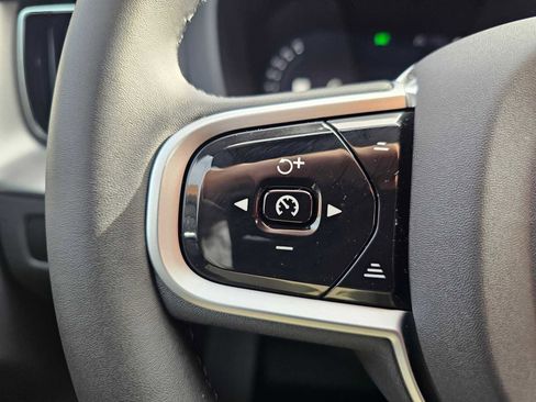 New 2026 Volvo XC60 B5 Ultra w/ Climate Package AWD/4WD image 33