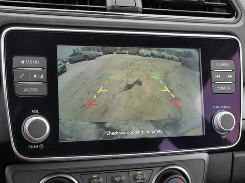 Used 2024 Nissan Leaf S image 35