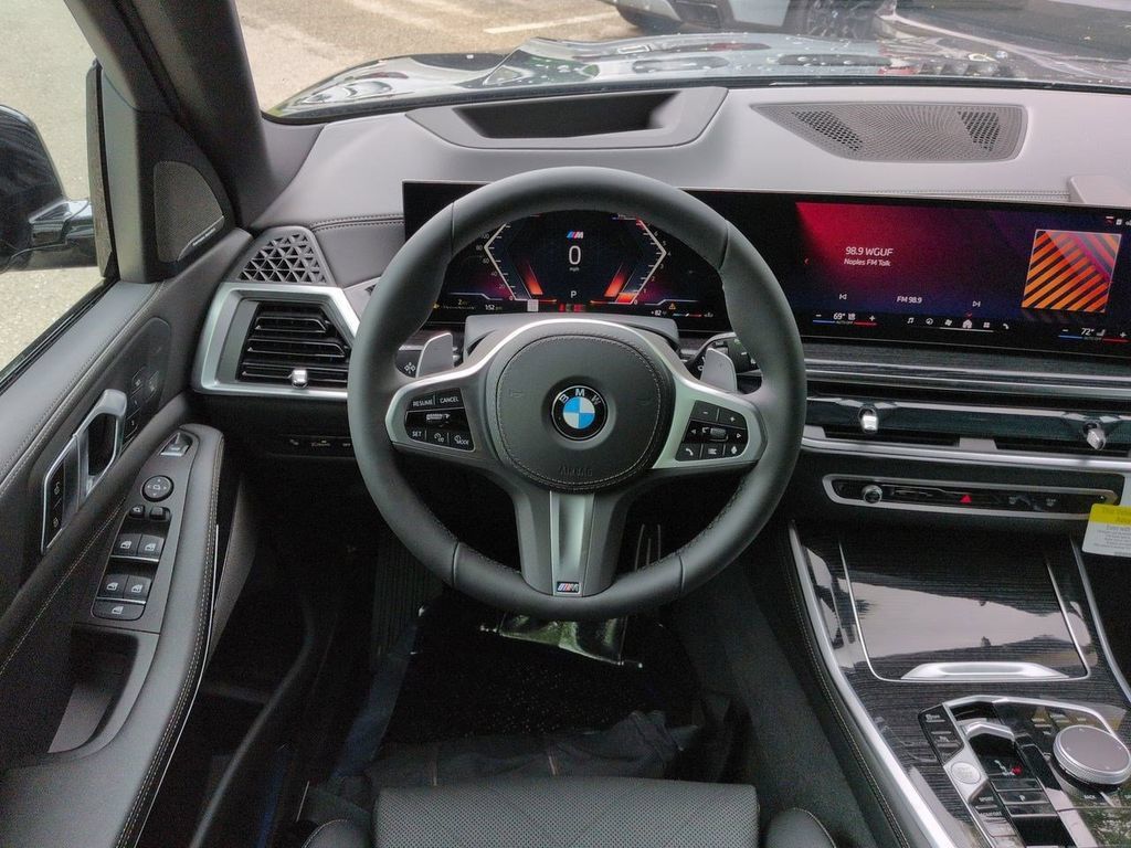 New 2026 BMW X5 xDrive40i w/ M Sport Package AWD/4WD image 16