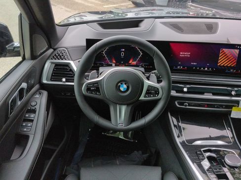 New 2026 BMW X5 xDrive40i w/ M Sport Package AWD/4WD image 16