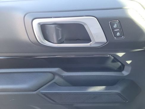 New 2025 Ford Bronco 2-Door AWD/4WD image 46