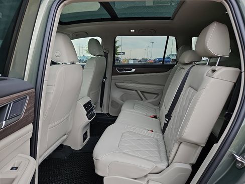 New 2026 Volkswagen Atlas SEL Premium R-Line image 12