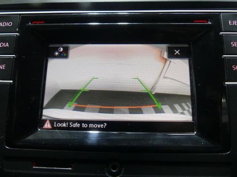 Used 2017 Volkswagen Jetta S image 14