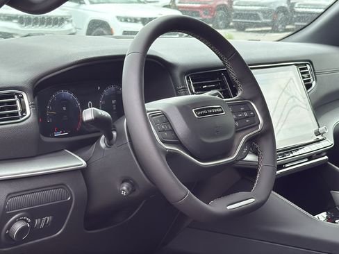 New 2026 Jeep Grand Wagoneer L 4WD image 10